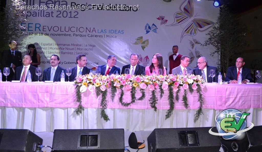Mesa Principal de la inauguración de la Feria Regional del Libro 2012